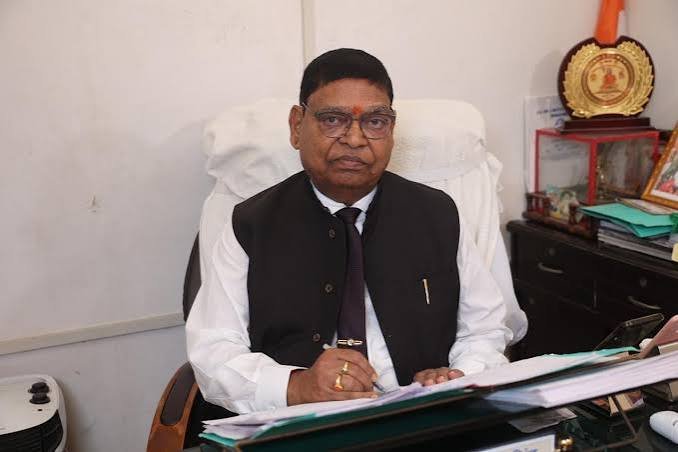 Shri Dinesh Prasad Singh